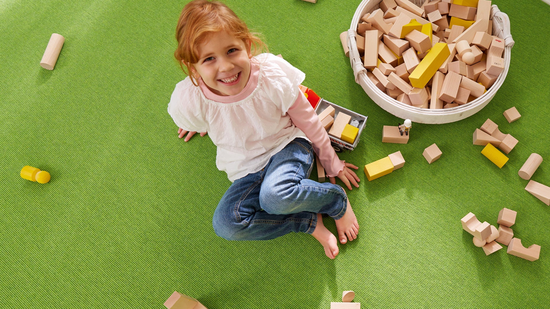 Interland-Teppich, strapazierfähig und langlebig, ideal für Kindergärten und Schulen.