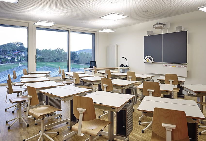 Schulpulte mit Höhen- und Neigungsverstellung | ScuolaBOX
